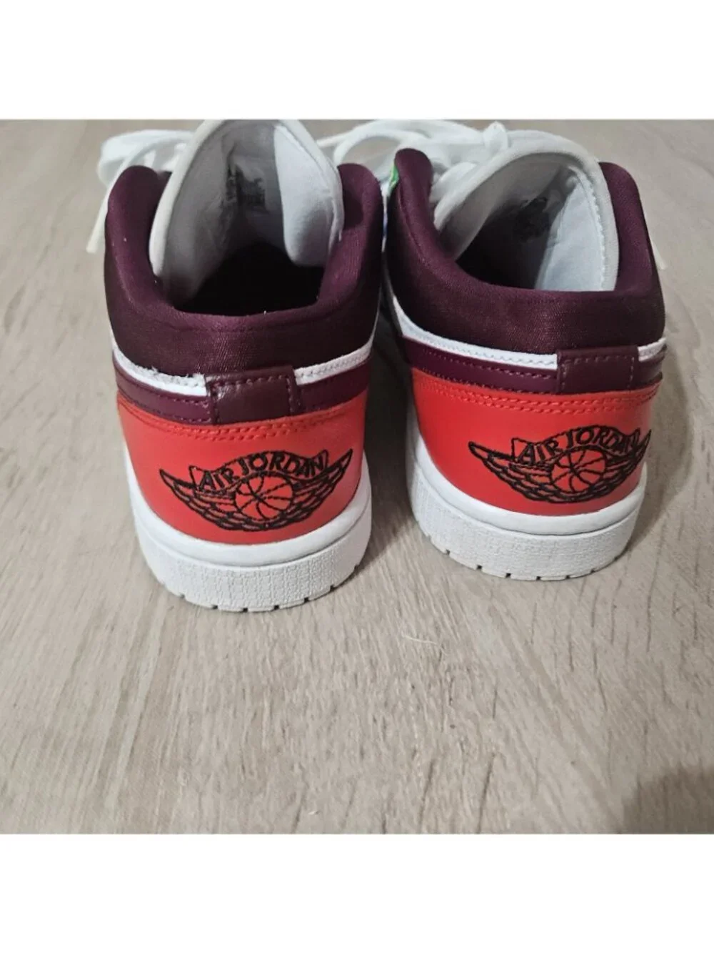 Nike Air Jordan Womens Air Jordan 1 Low SE 'Multi-Color' DB5455-100 Size 7